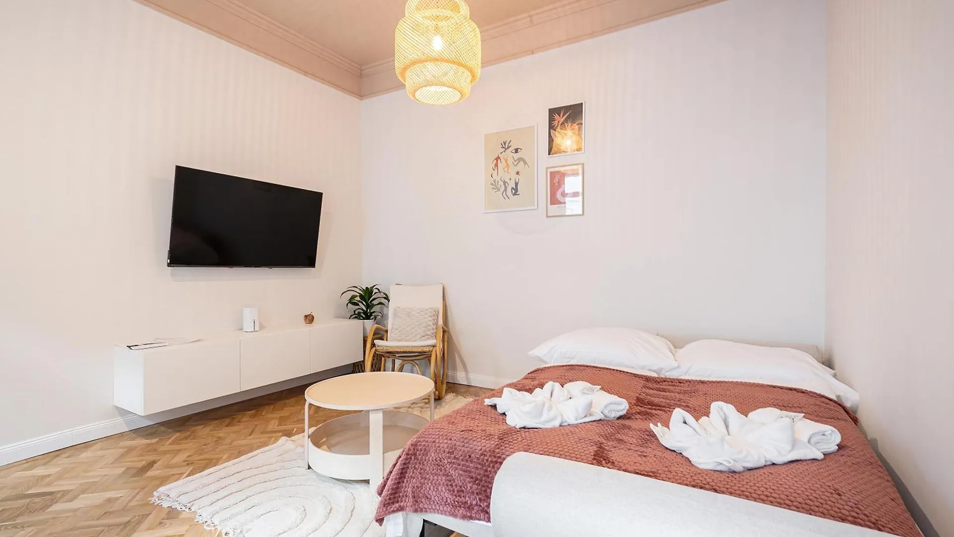 Daydream Den Apartment Budapest