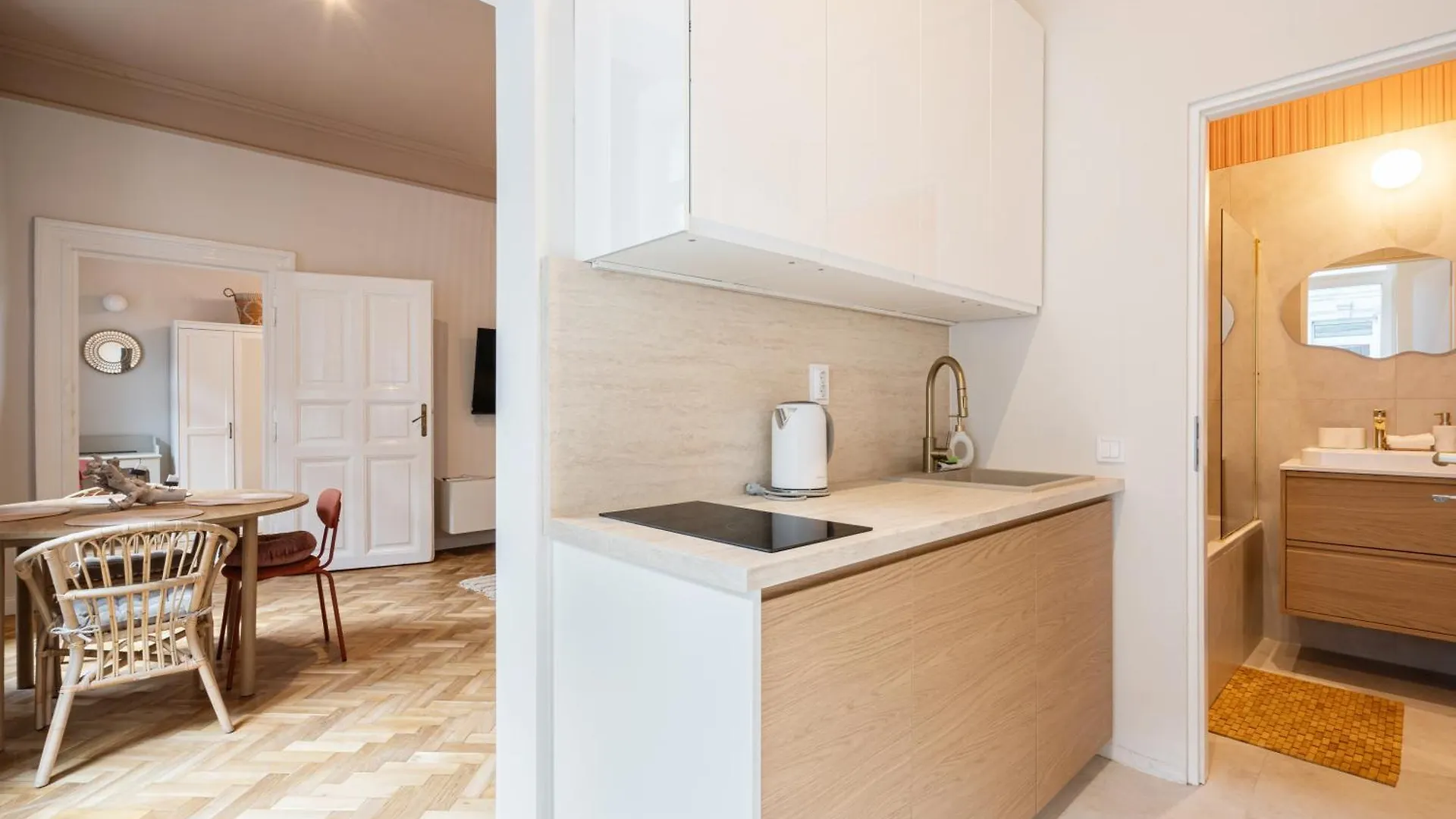 Daydream Den Apartment Budapest Hungary