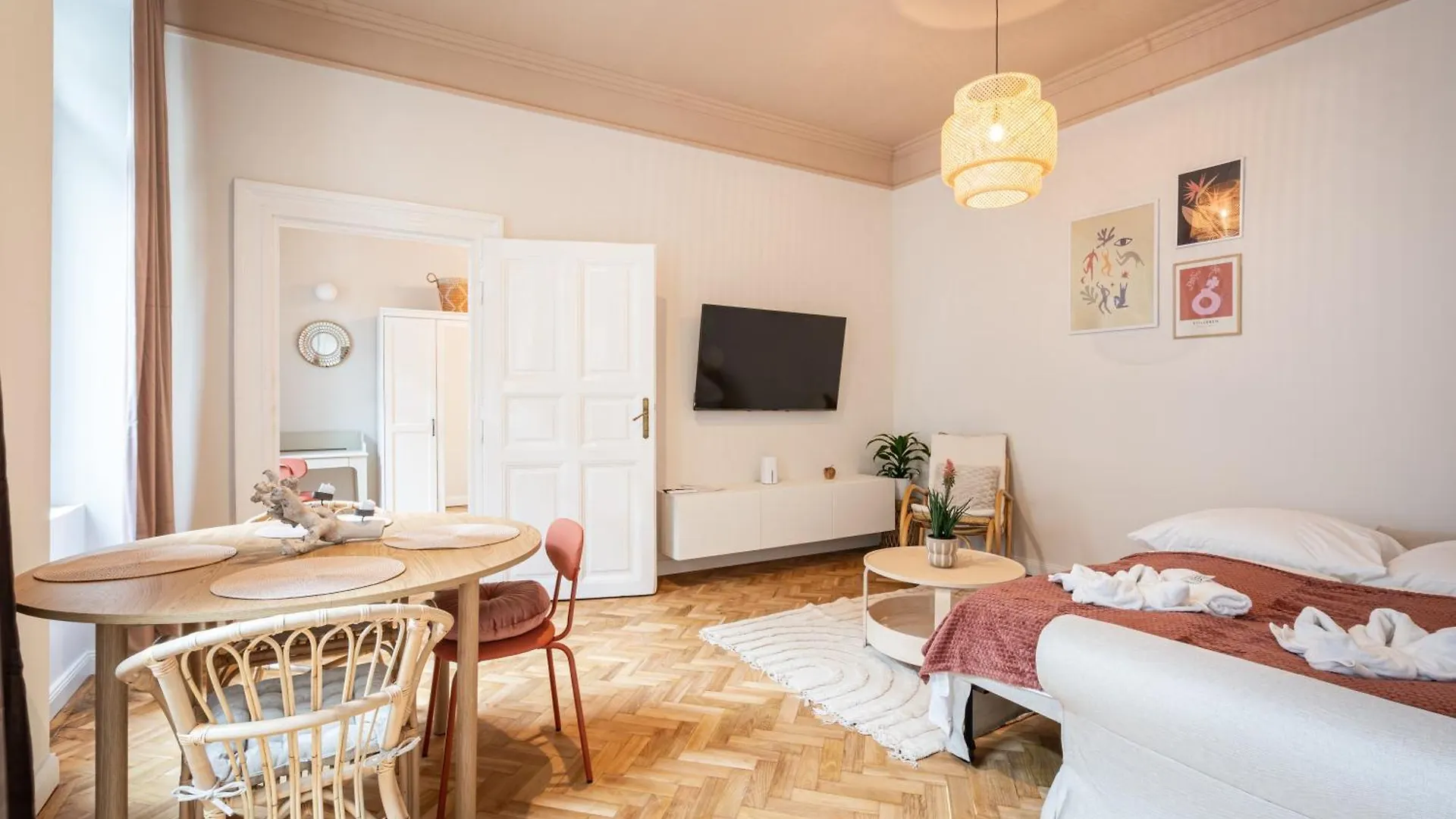 Daydream Den Apartment Budapest 0*,  Hungary